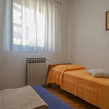 Apartment Maena *