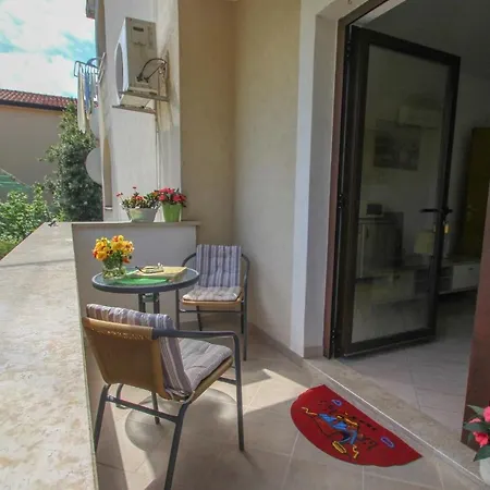 Apartment Maena